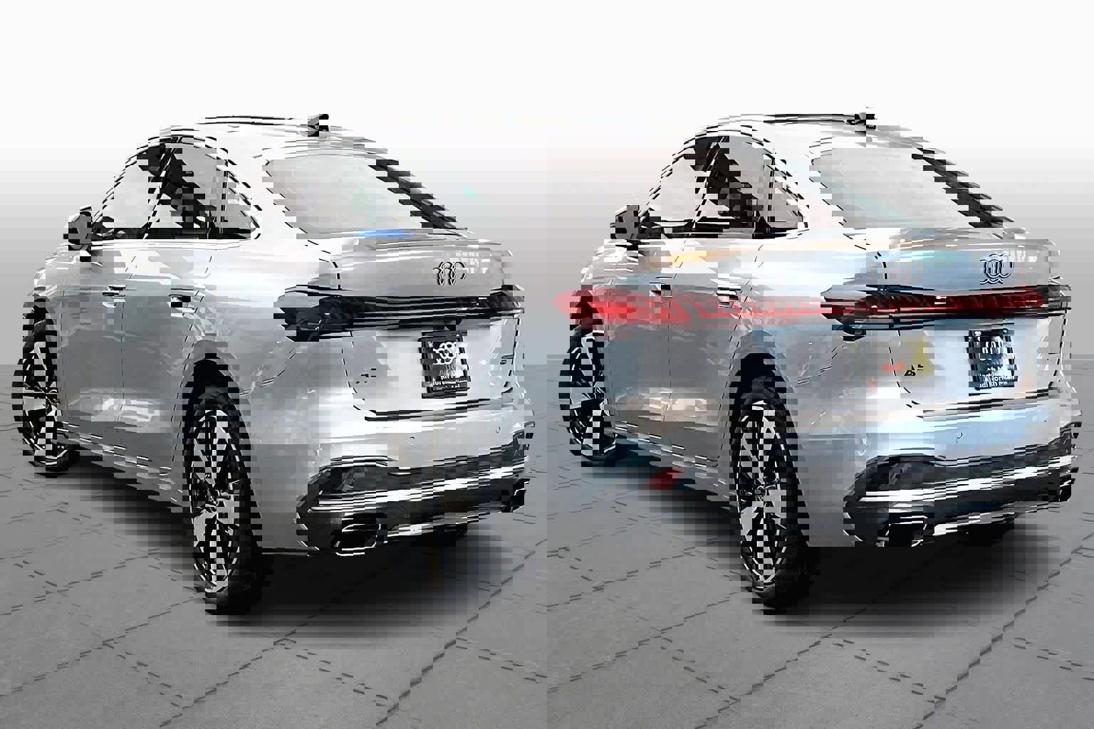 Used 2025 Audi A5 2.0T Premium Plus image 12