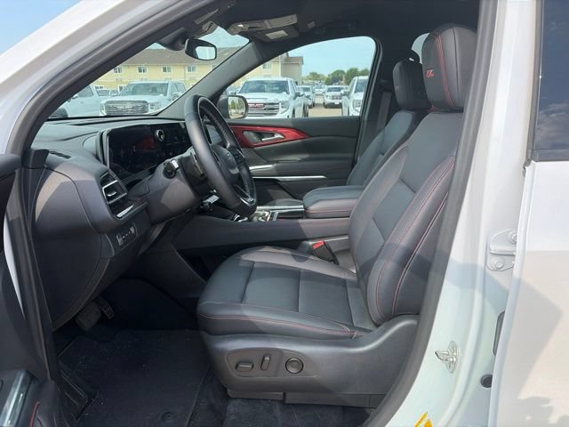 Used 2025 Chevrolet Traverse Z71 AWD/4WD image 10