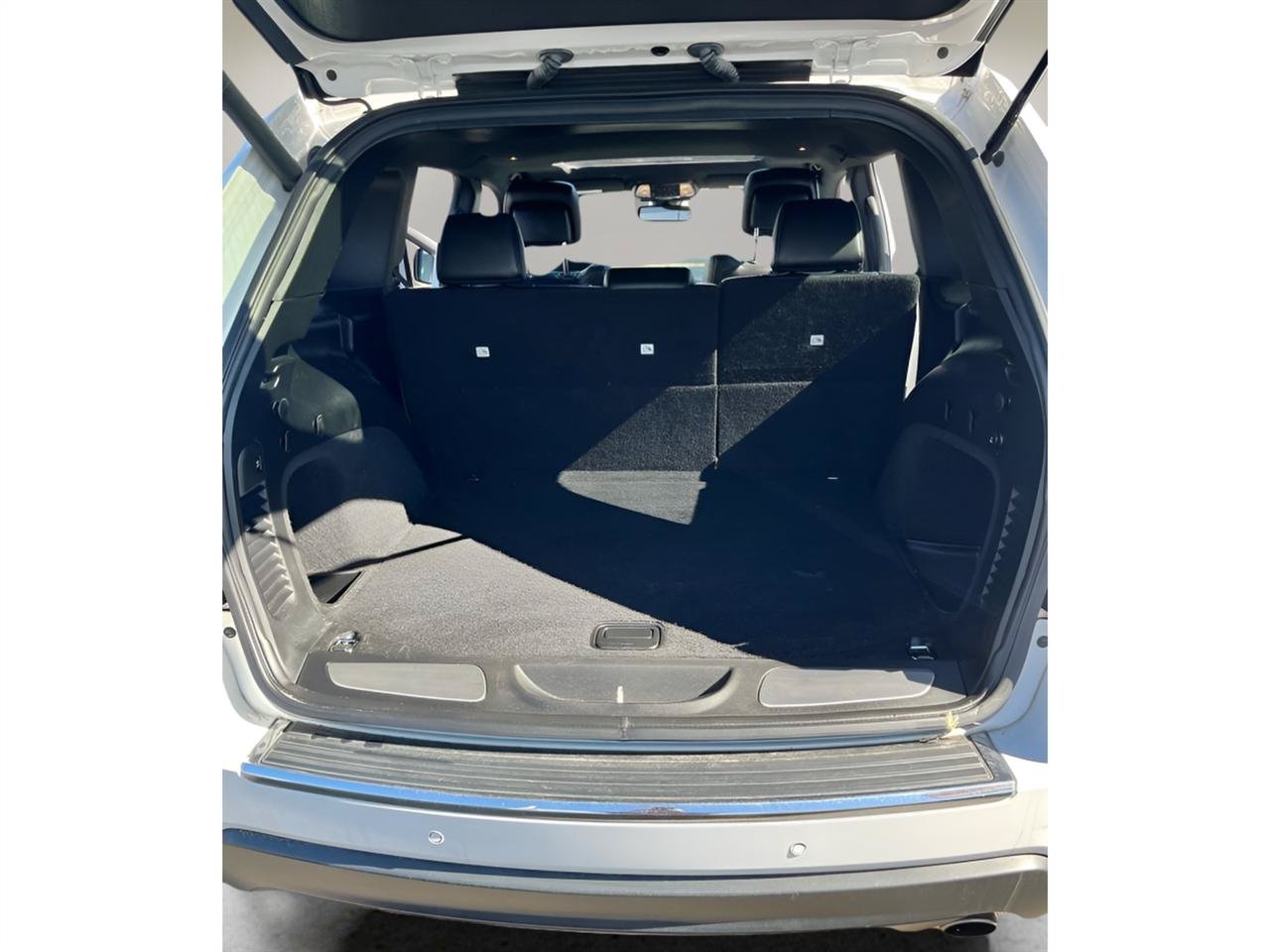 Used 2019 Jeep Grand Cherokee Limited AWD/4WD image 22