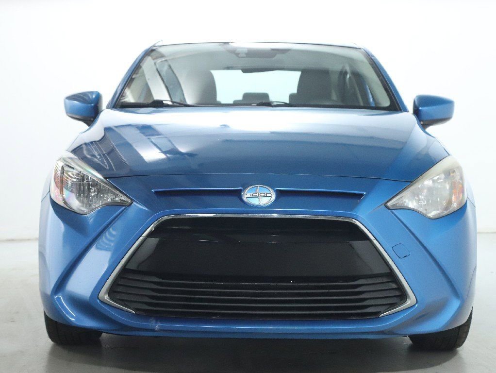 Used 2016 Scion iA Base image 5
