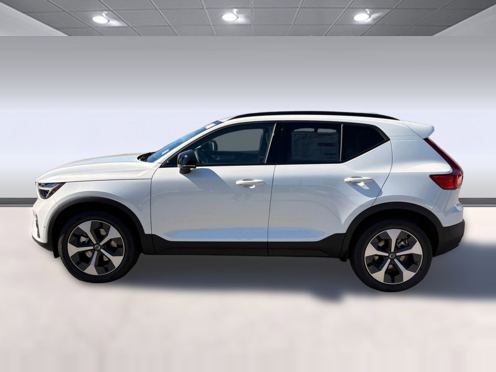 New 2026 Volvo XC40 B4 Plus w/ Climate Package image 2