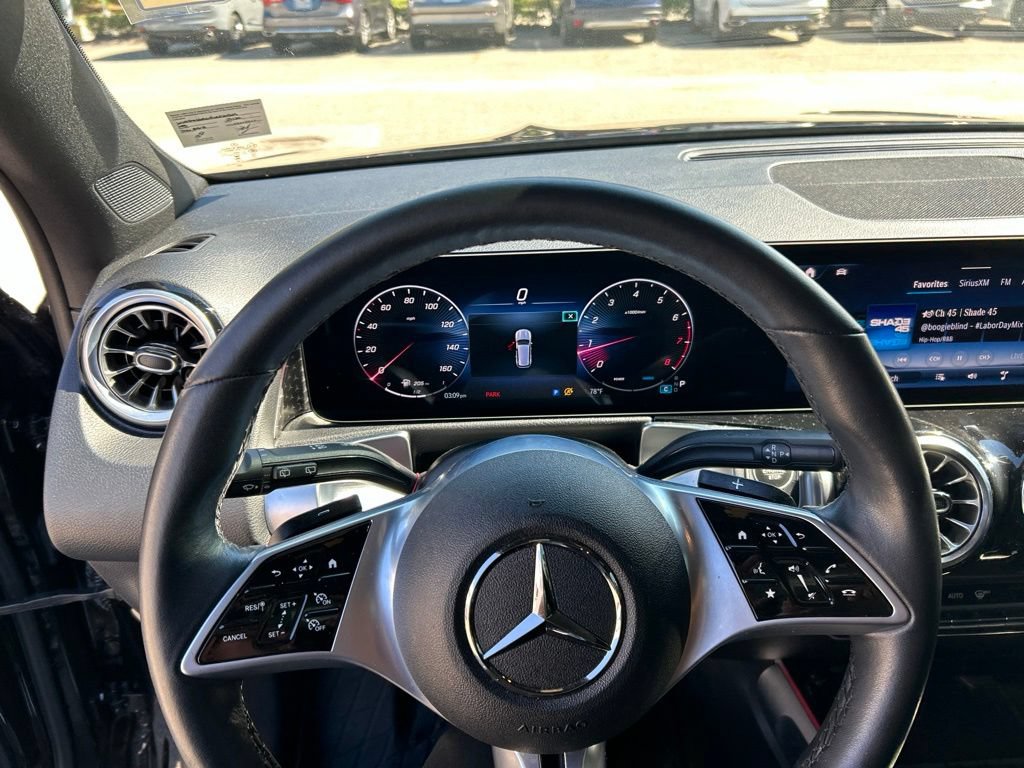 Used 2025 Mercedes-Benz GLB 250 image 15