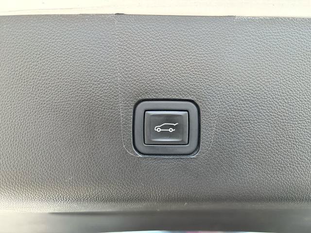 Used 2021 Chevrolet Traverse RS AWD/4WD image 8