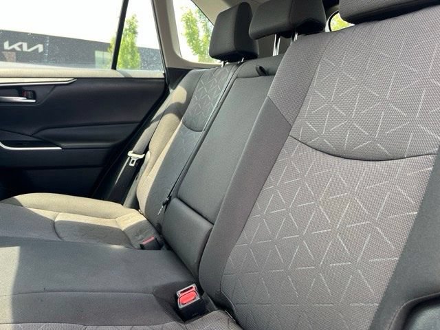 Used 2019 Toyota RAV4 XLE w/ Convenience Package AWD/4WD image 32