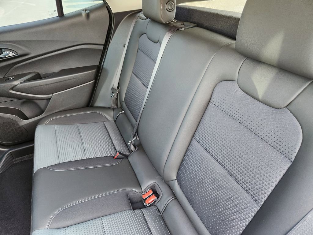New 2026 Chevrolet Trax LT w/ Driver Confidence Package image 11