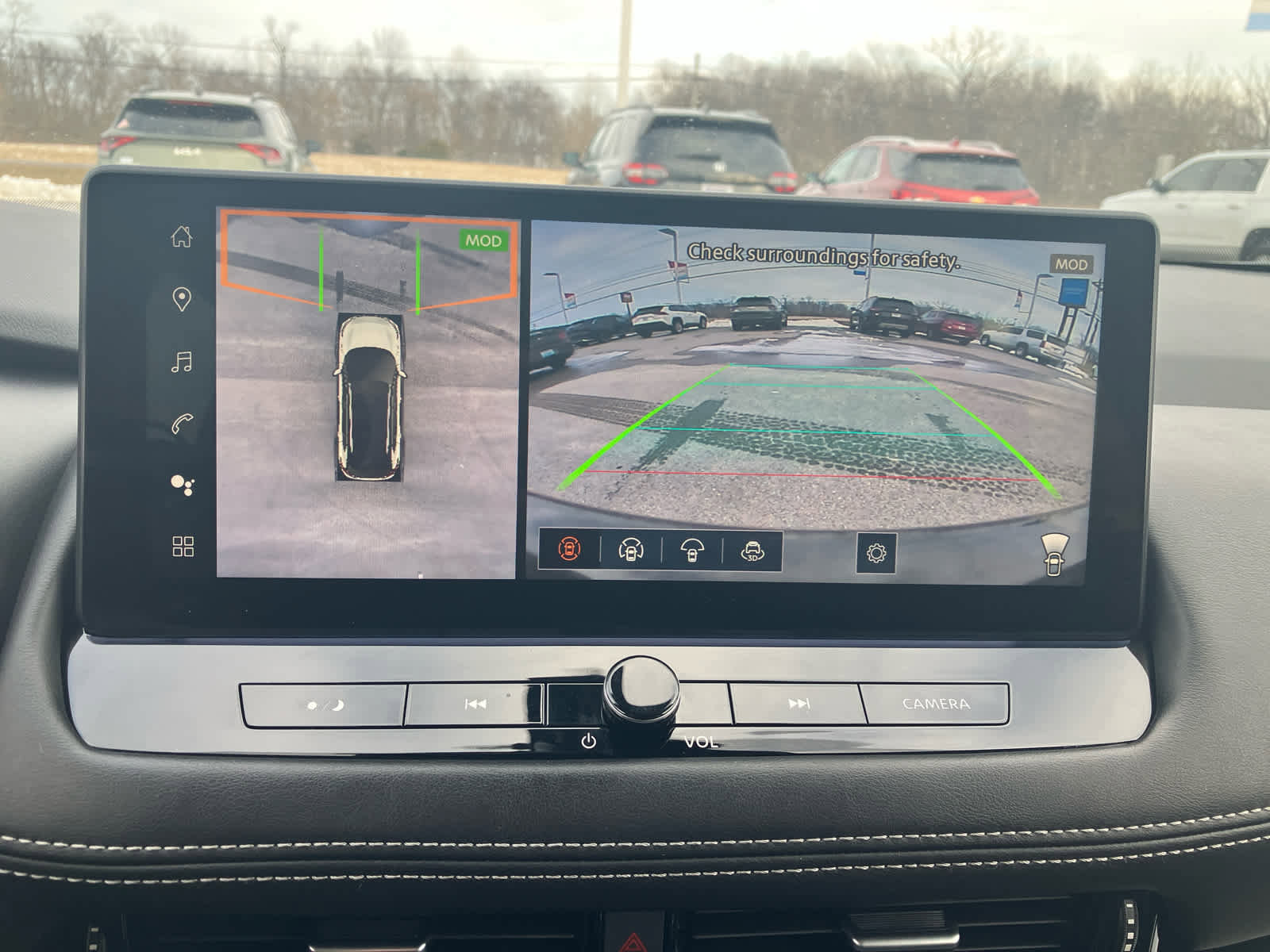 Used 2024 Nissan Rogue SL image 24