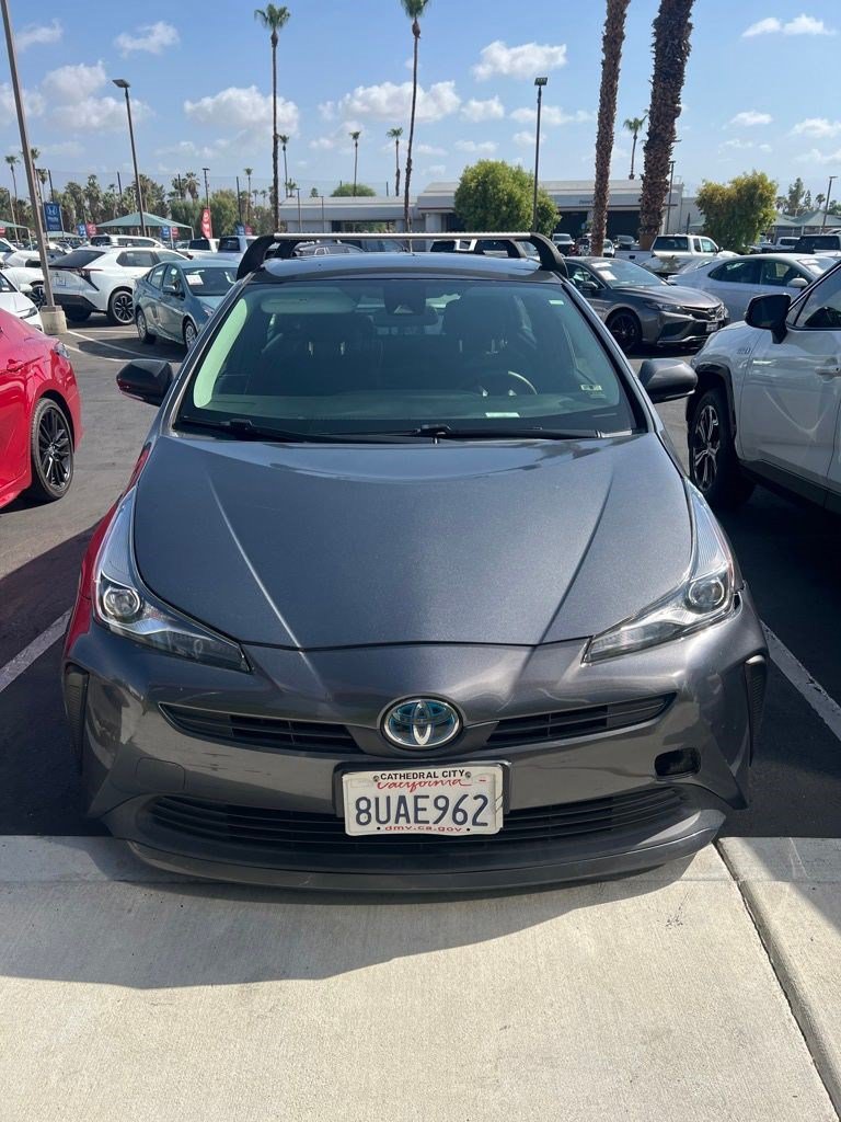 Used 2021 Toyota Prius L Eco FWD image 3