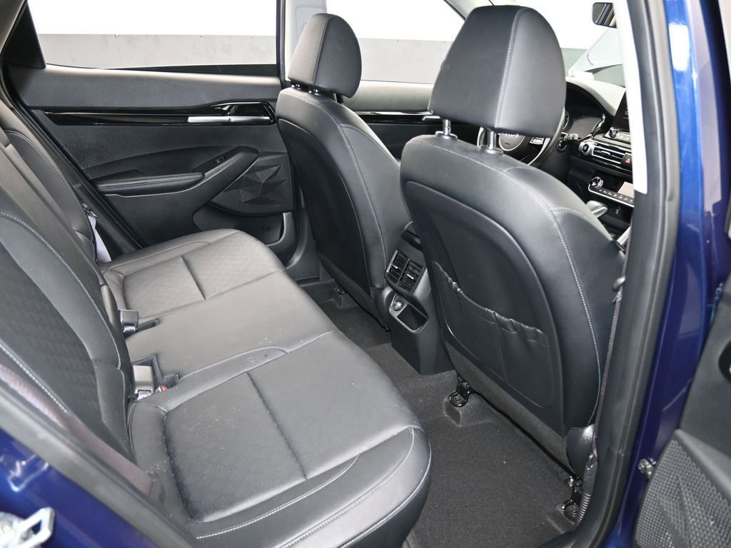 Used 2023 Kia Seltos SX image 41