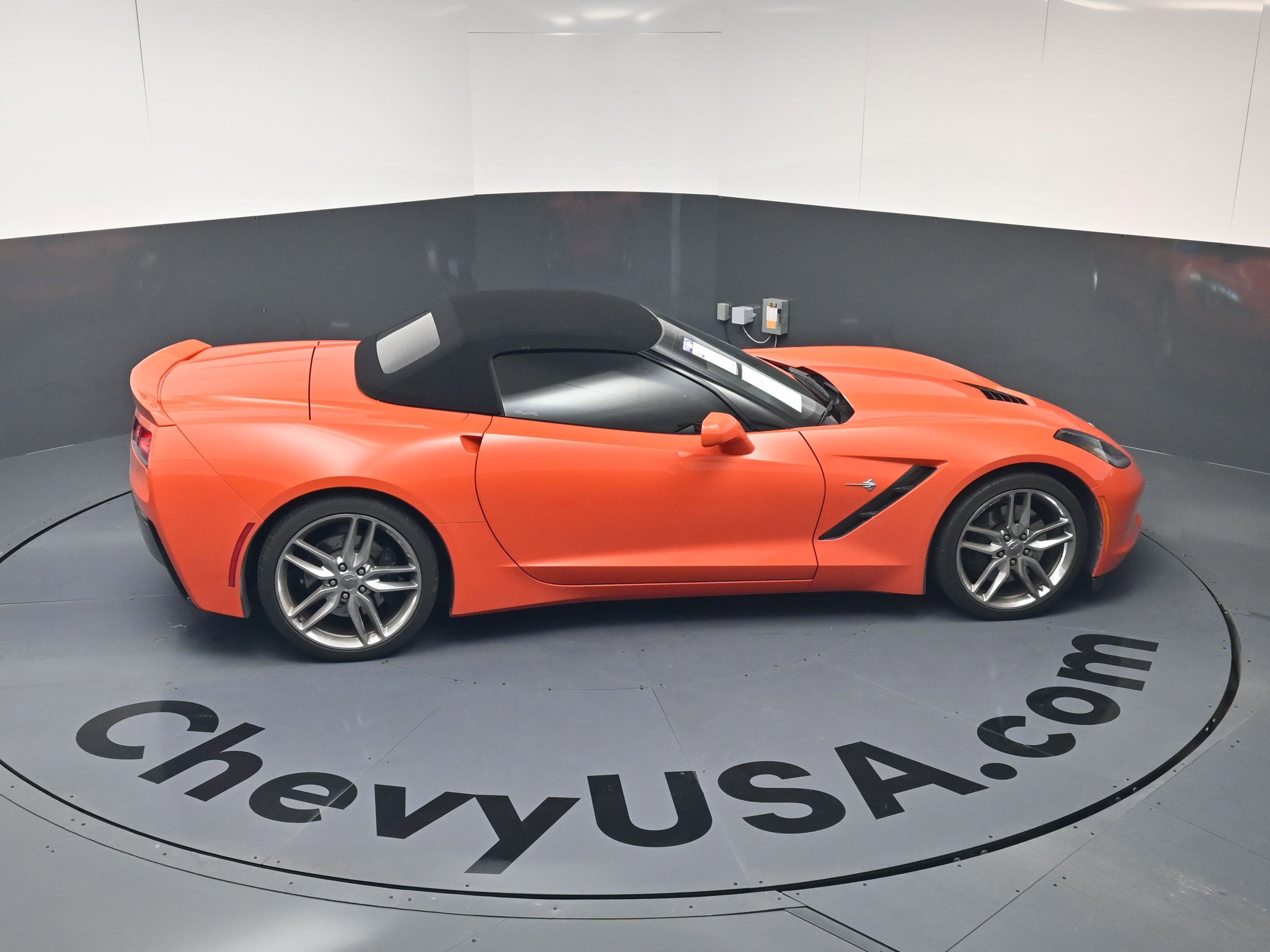Used 2019 Chevrolet Corvette Stingray Convertible Z51 2LT image 31