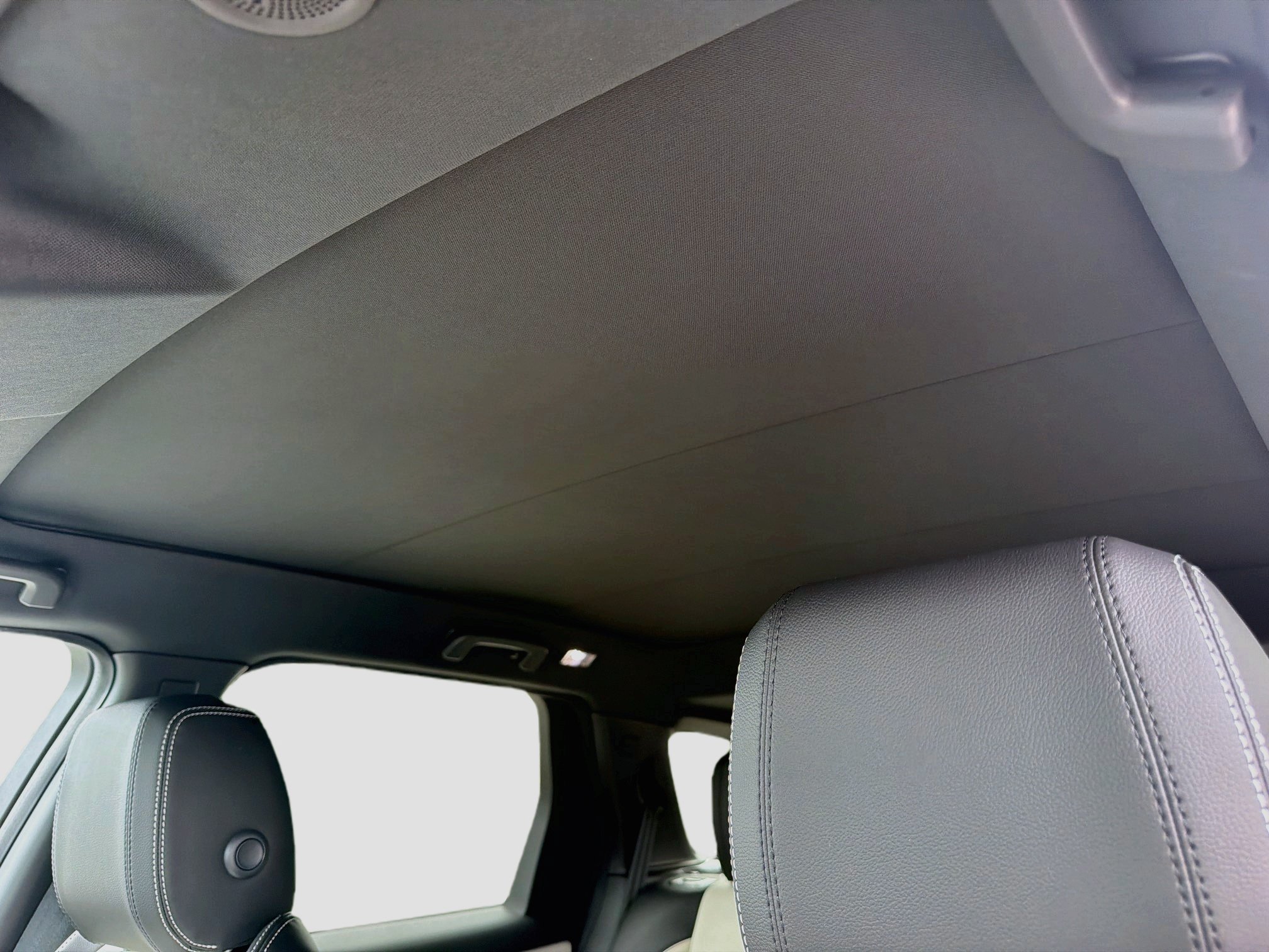 New 2026 Land Rover Discovery Sport Landmark AWD/4WD image 27
