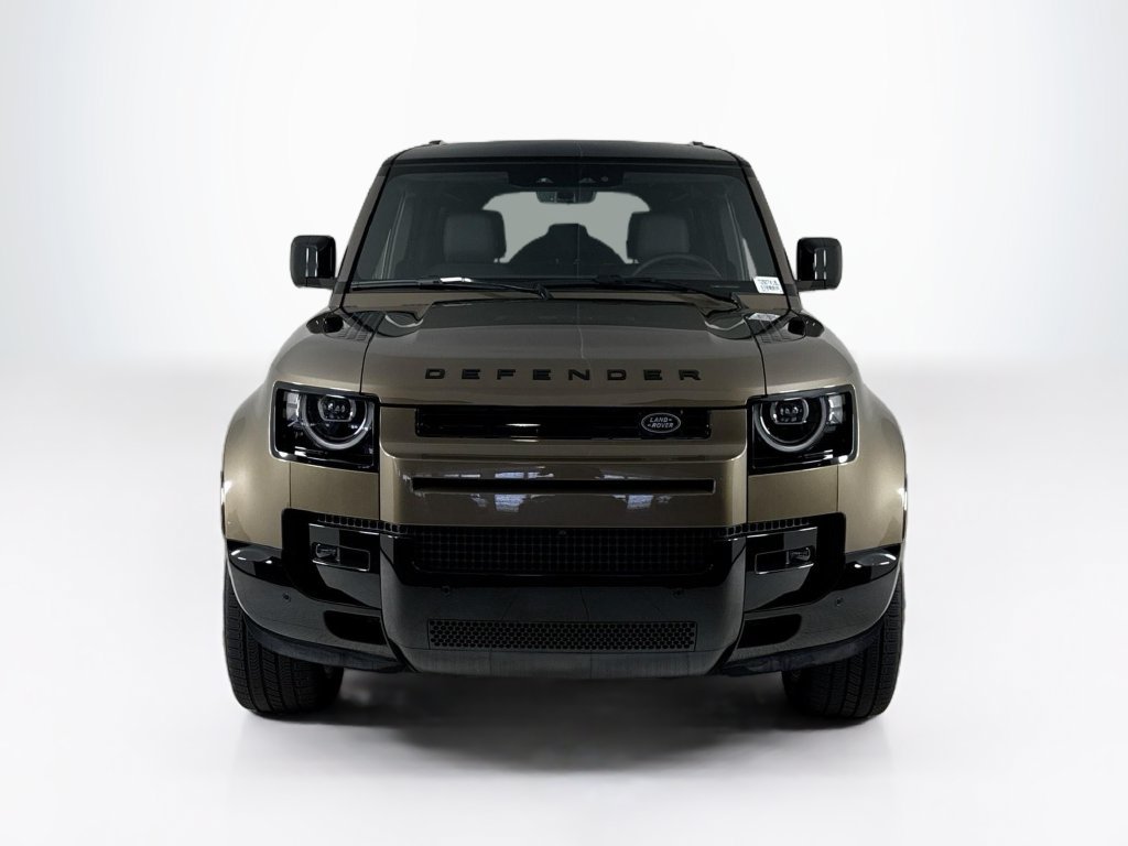 Used 2026 Land Rover Defender 110 X-Dynamic SE AWD/4WD image 8