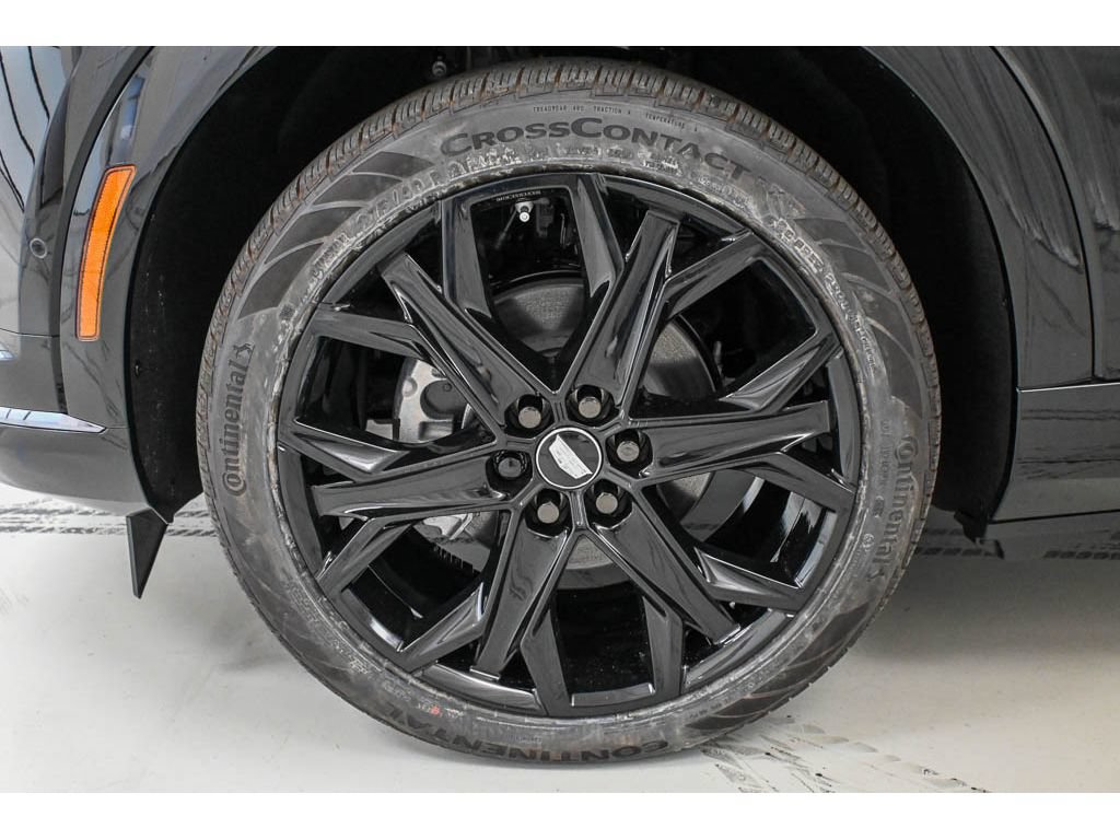 New 2027 Cadillac Optiq Premium Sport w/ LPO, ONYX Package AWD/4WD image 8