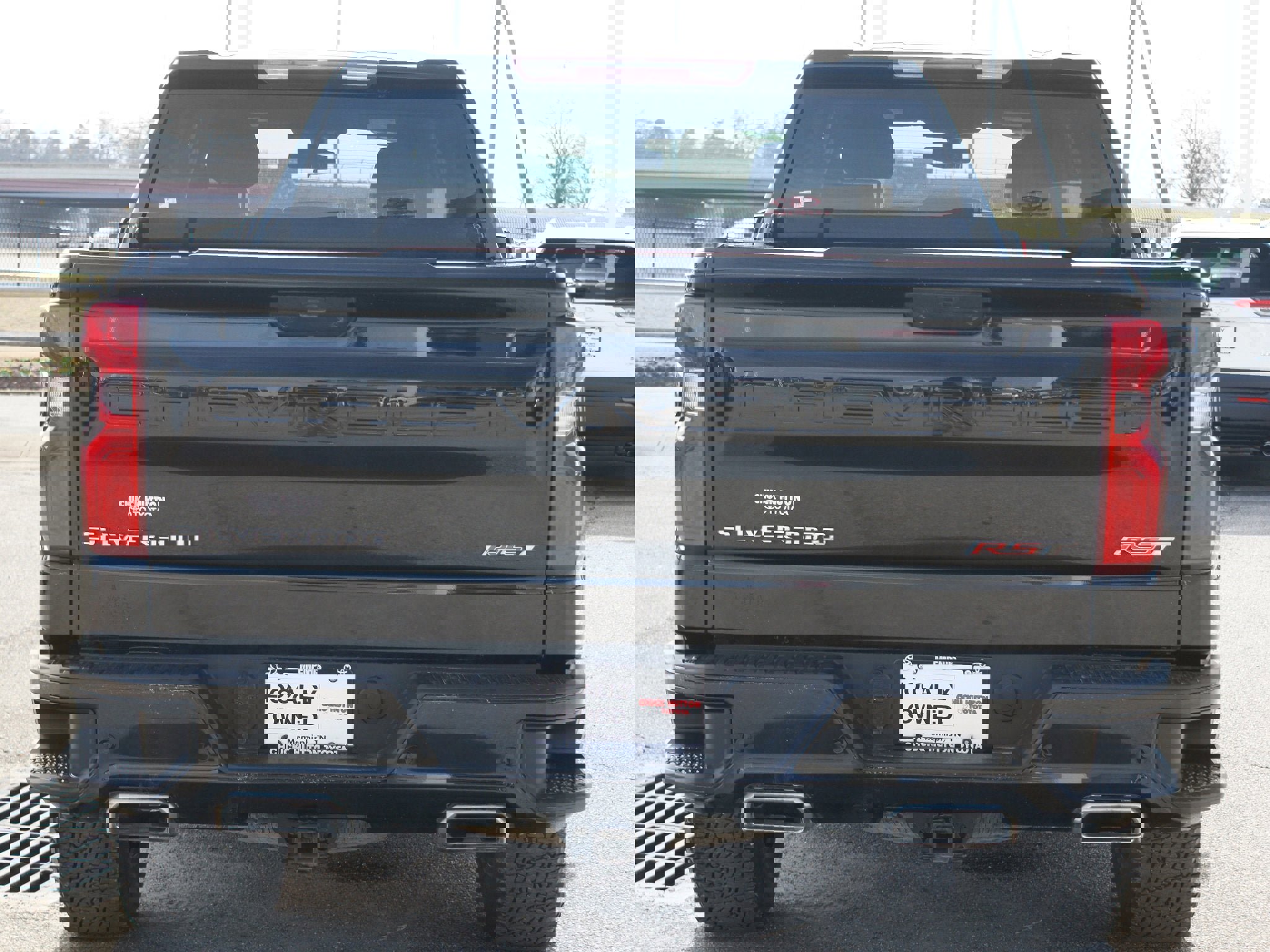 Used 2022 Chevrolet Silverado 1500 RST w/ Safety Package image 3