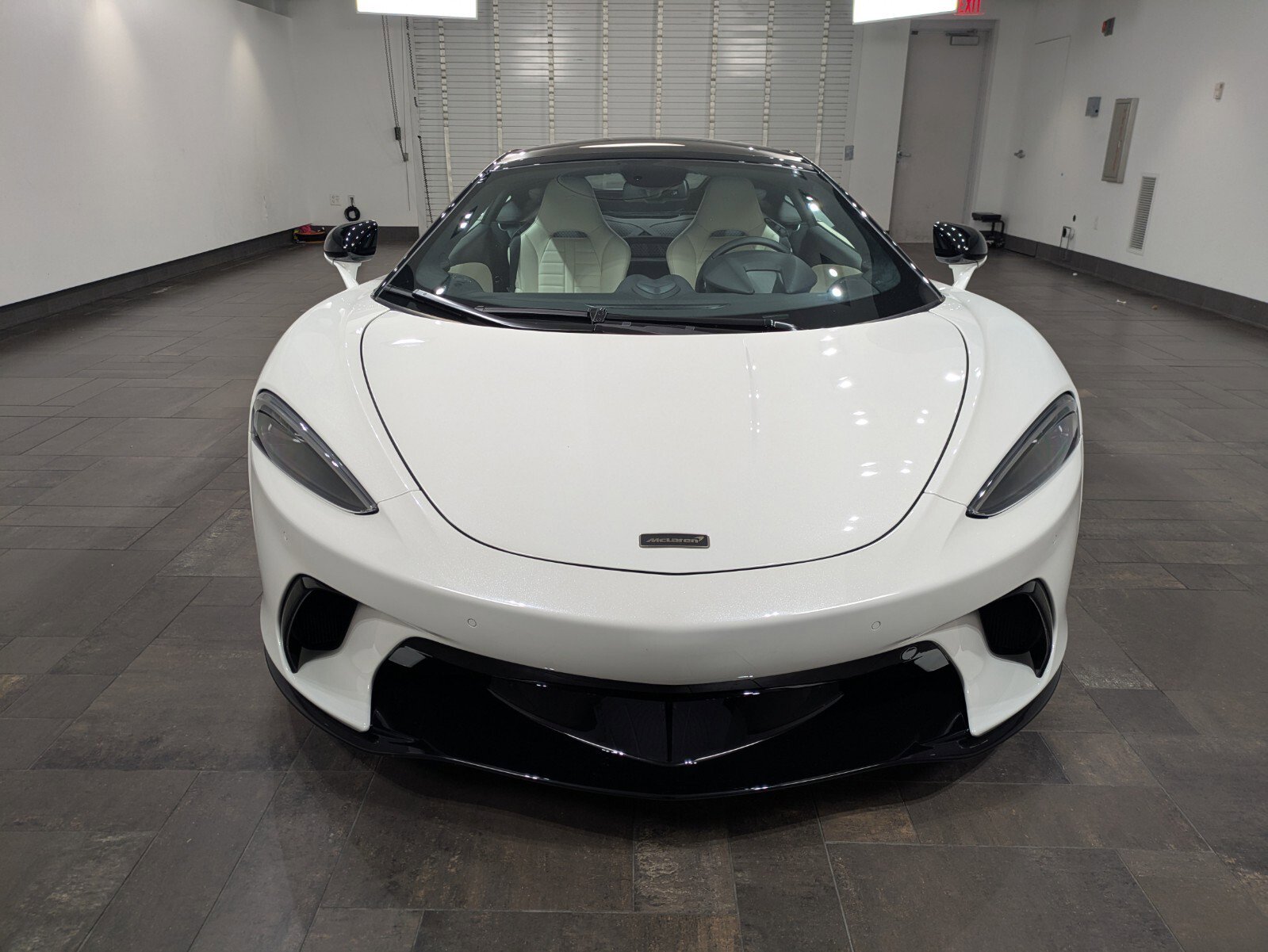 New 2025 McLaren GTS image 2