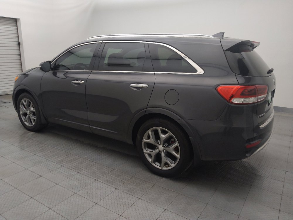 Used 2017 Kia Sorento SX image 3