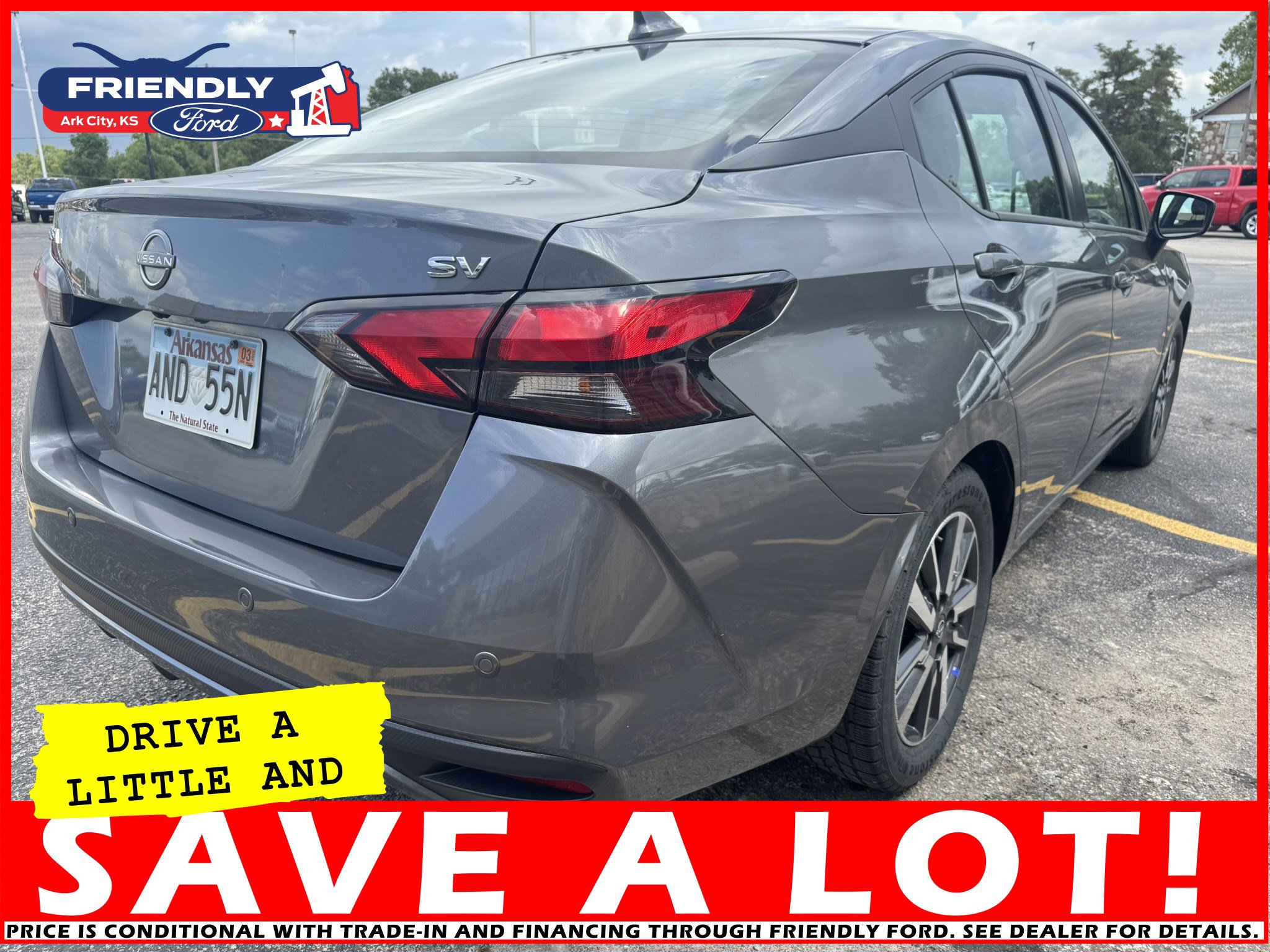 Used 2023 Nissan Versa SV image 5