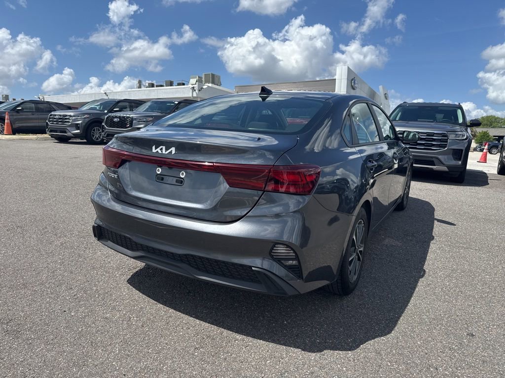 Used 2024 Kia Forte LXS image 2