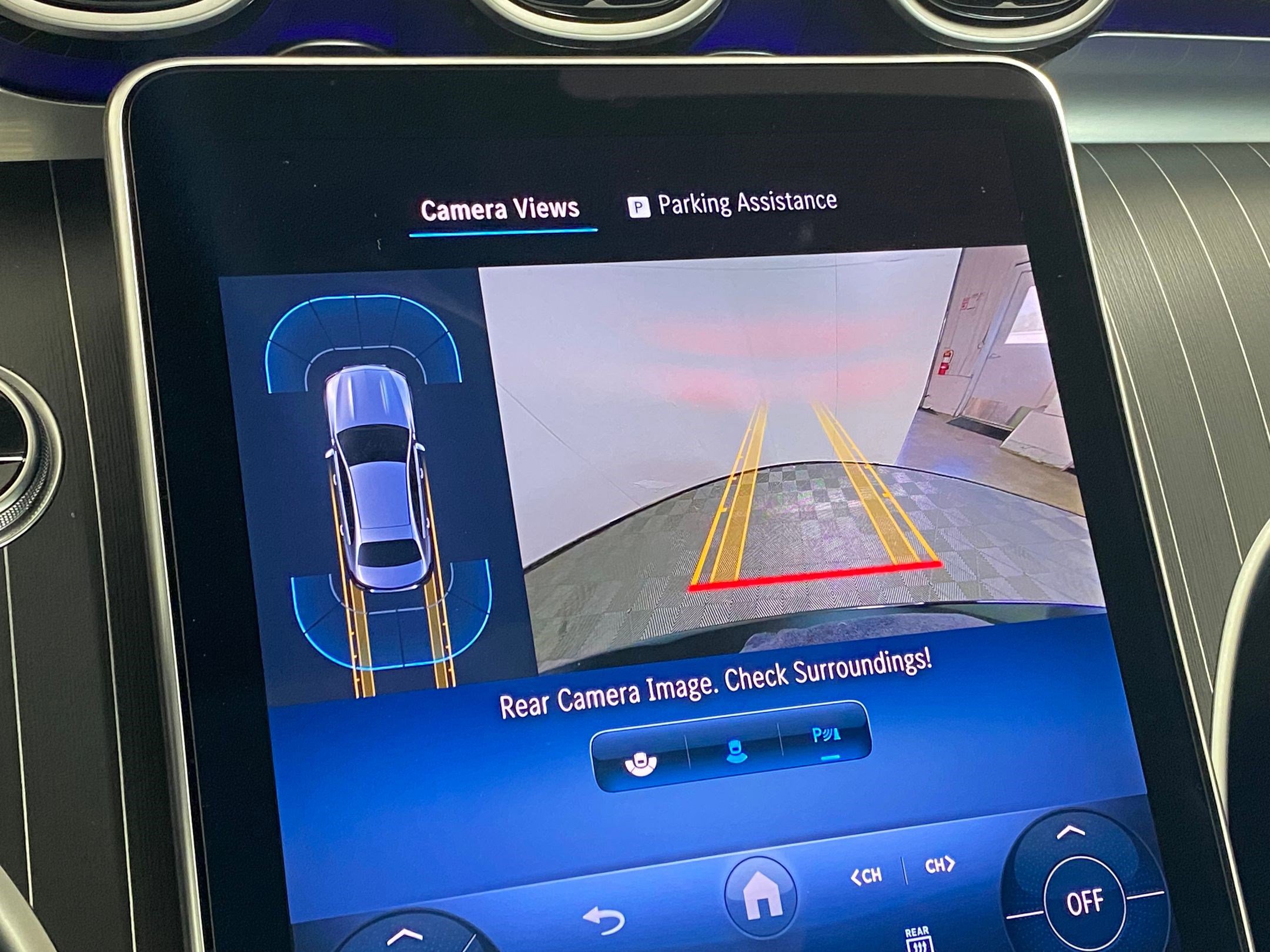 Used 2025 Mercedes-Benz C 300 4MATIC Sedan image 26