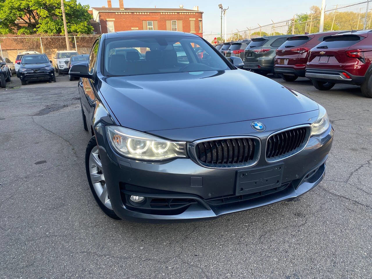 Used 2015 BMW 335i Gran Turismo xDrive image 4