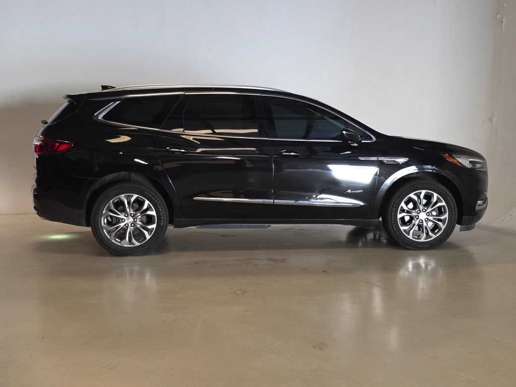 Used 2019 Buick Enclave Avenir w/ Avenir Technology Package AWD/4WD image 4