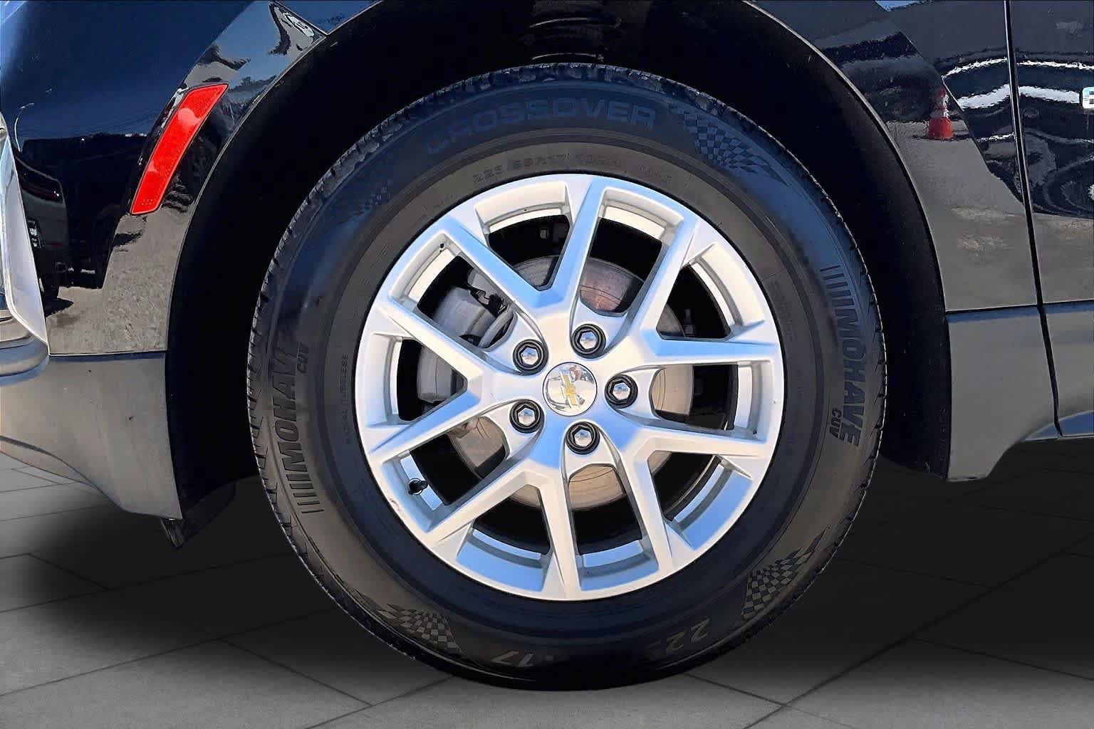 Used 2024 Chevrolet Equinox LT AWD/4WD image 10