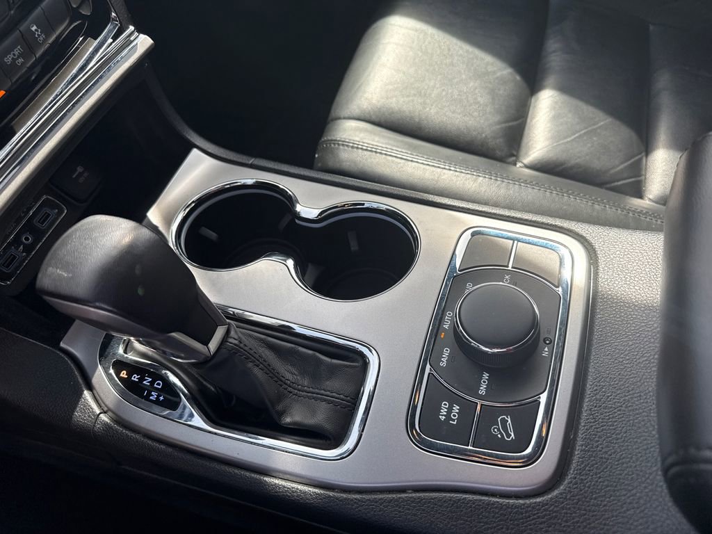 Used 2021 Jeep Grand Cherokee Limited image 27