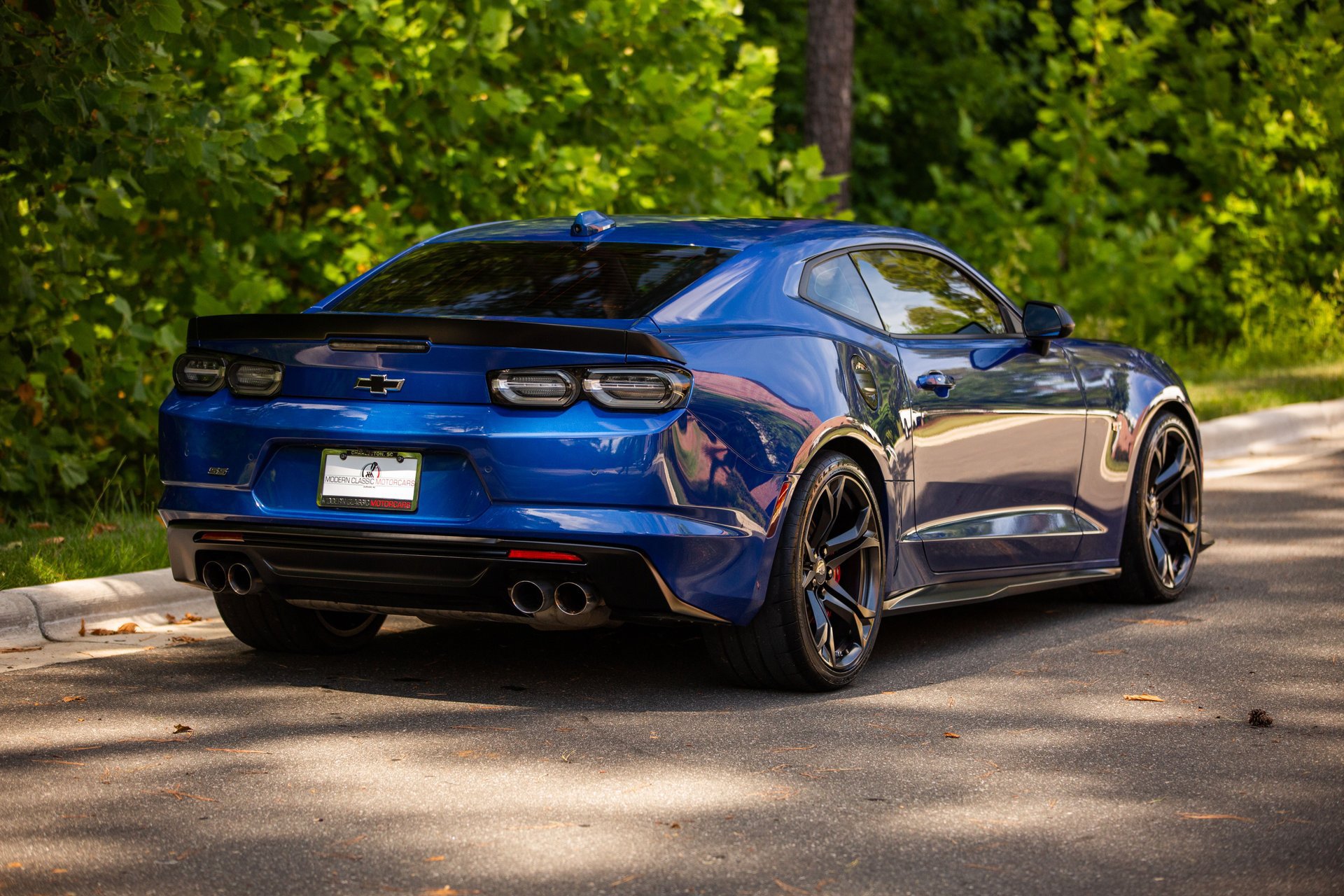 Used 2023 Chevrolet Camaro SS RWD image 2