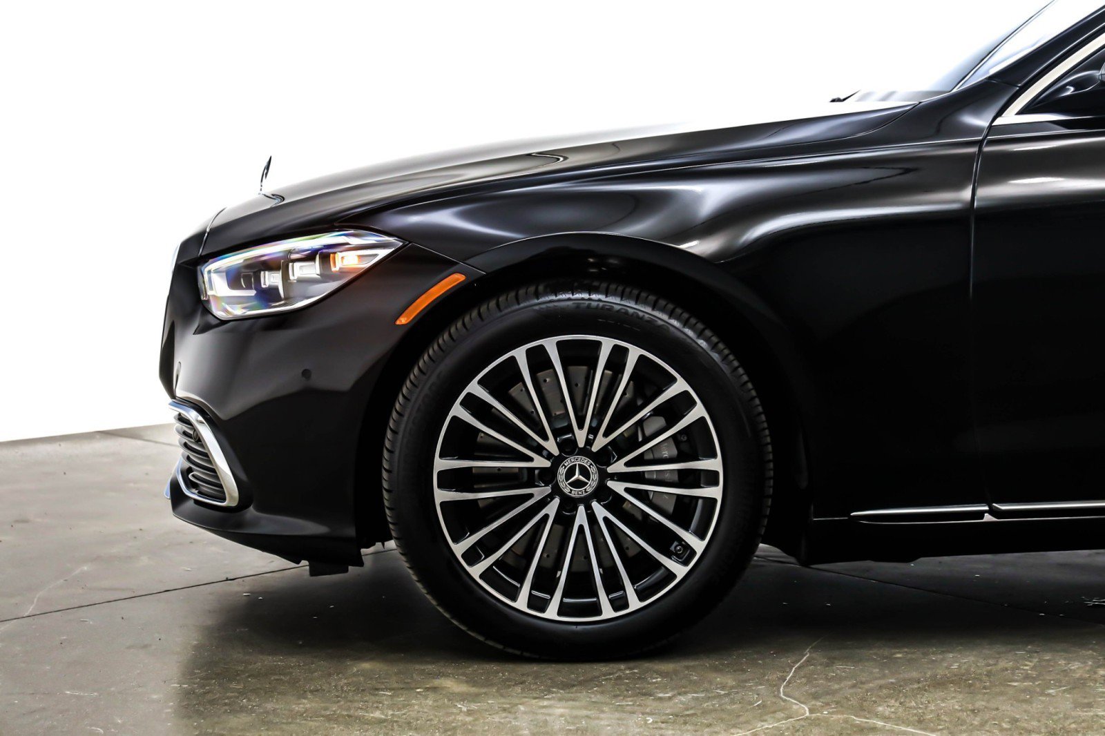 Certified 2023 Mercedes-Benz S 500 4MATIC image 11