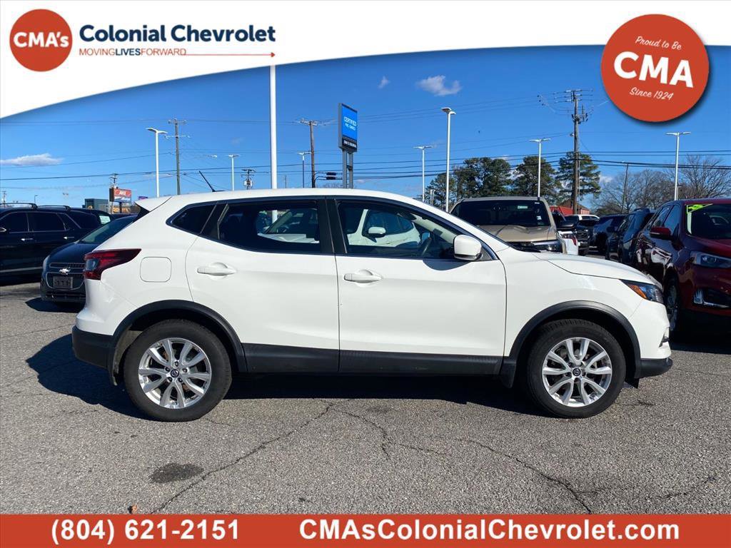 Used 2020 Nissan Rogue Sport S w/ Appearance Package image 2