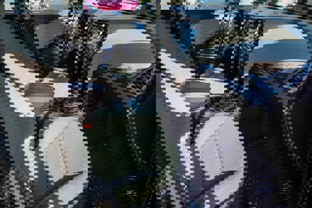 Used 2018 Hyundai Santa Fe SE image 15