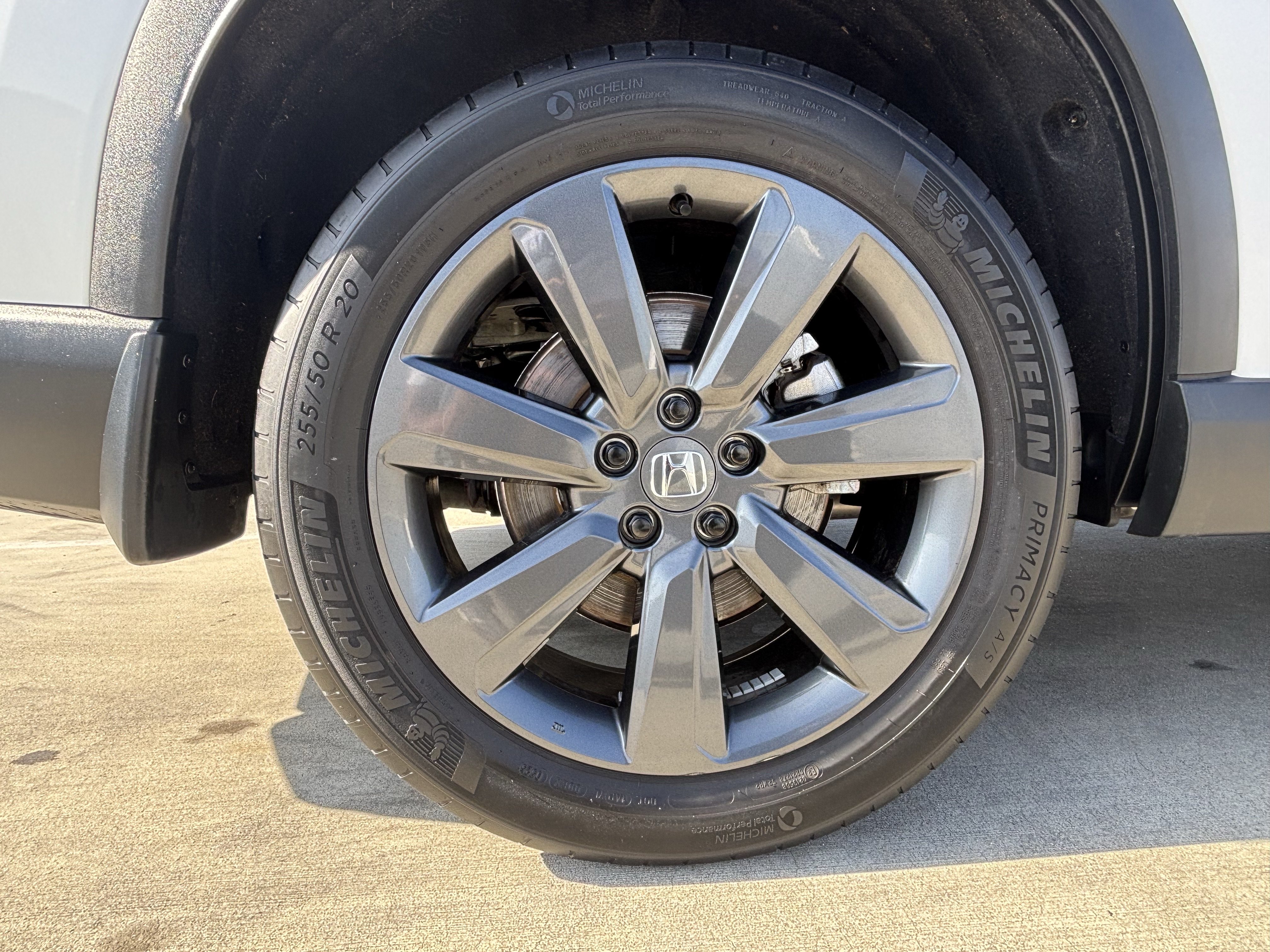 Used 2025 Honda Pilot Sport image 7