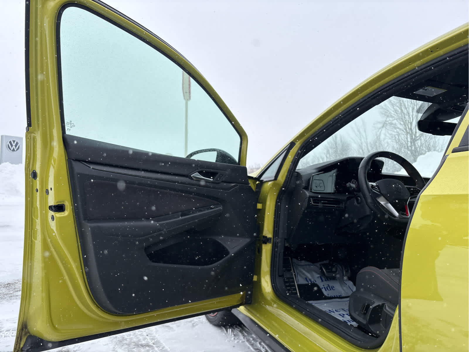 Certified 2023 Volkswagen GTI 40th Anniversary Edition image 16