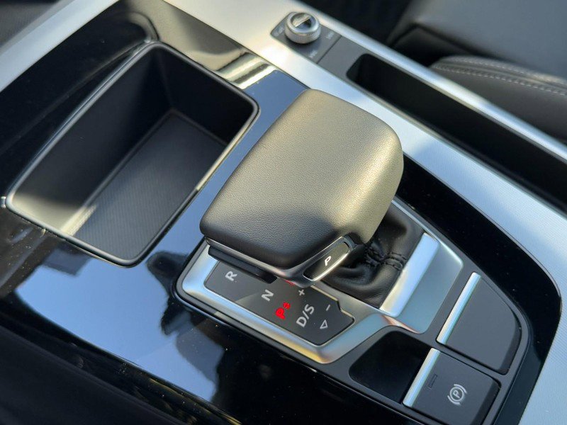 Used 2025 Audi Q5 2.0T Premium image 21