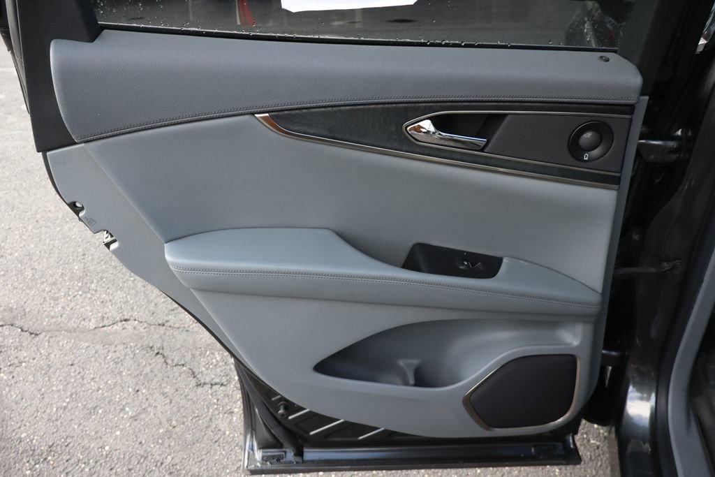 Used 2020 Lincoln Nautilus Reserve w/ Equipment Group 201A AWD/4WD image 34