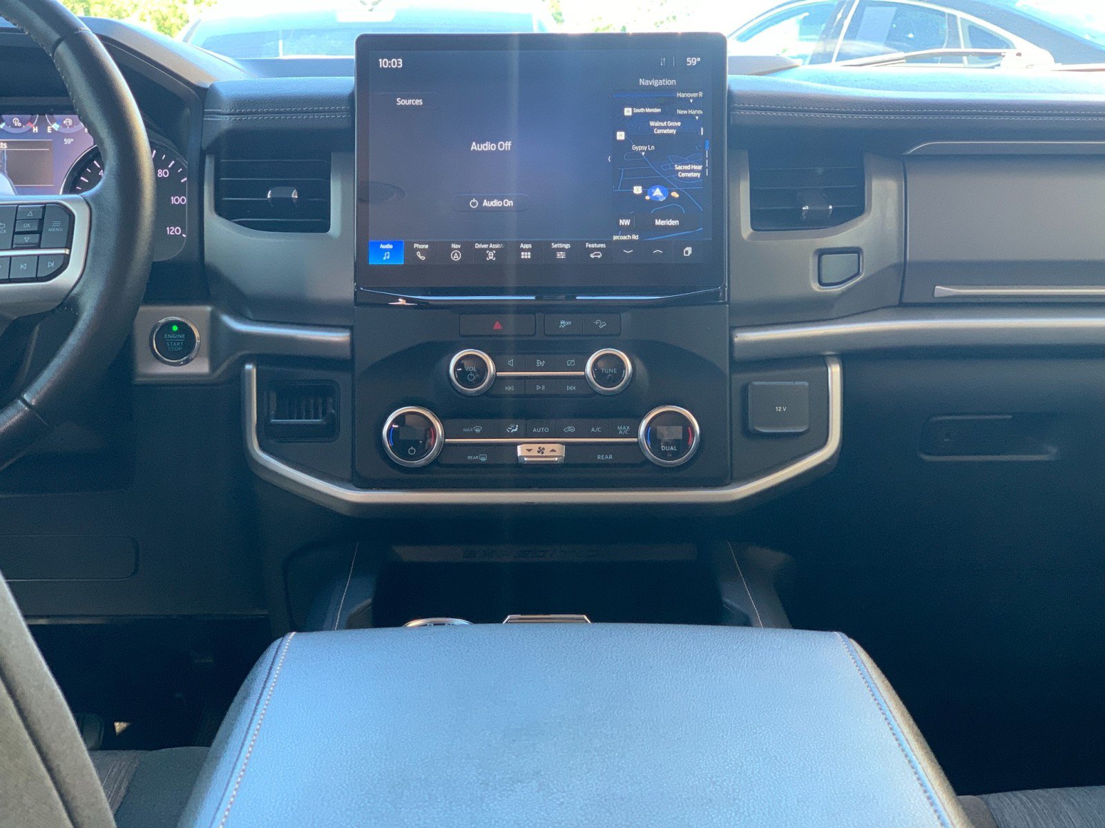 Used 2023 Ford Expedition XLT AWD/4WD image 32