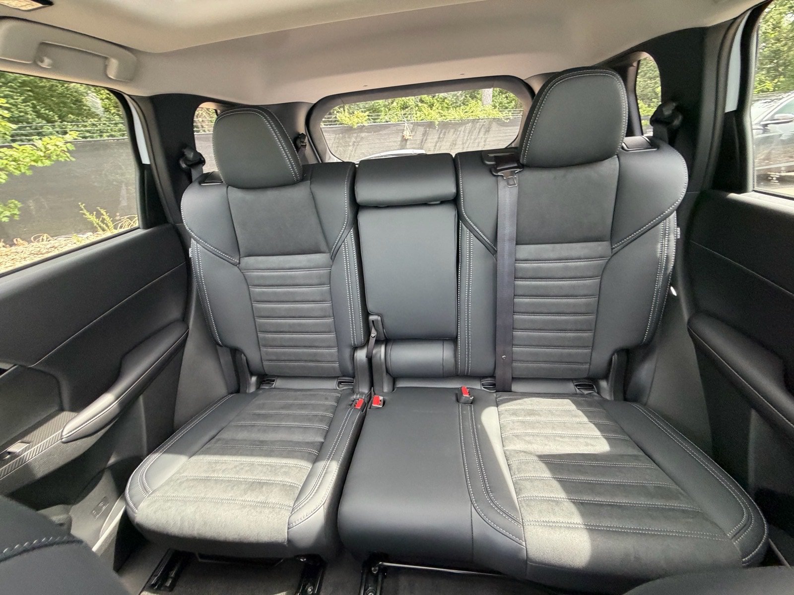 New 2026 Mitsubishi Outlander AWD image 35