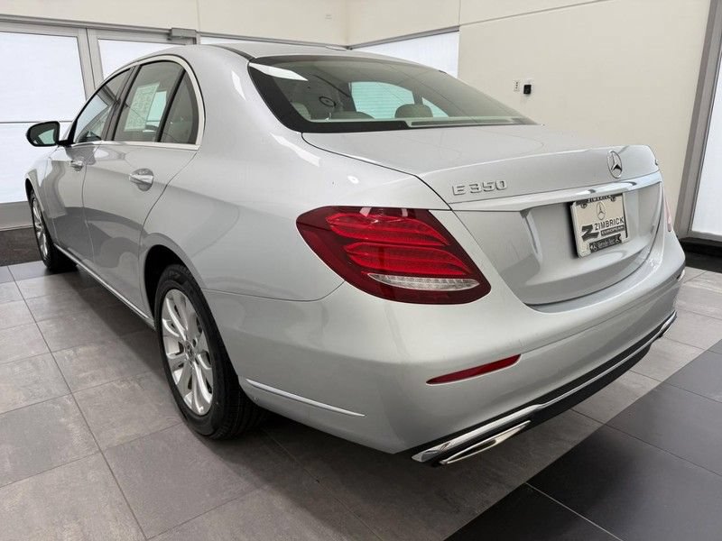 Used 2020 Mercedes-Benz E 350 4MATIC Sedan image 4