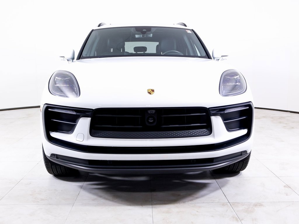Certified 2024 Porsche Macan w/ Premium Plus Package image 24