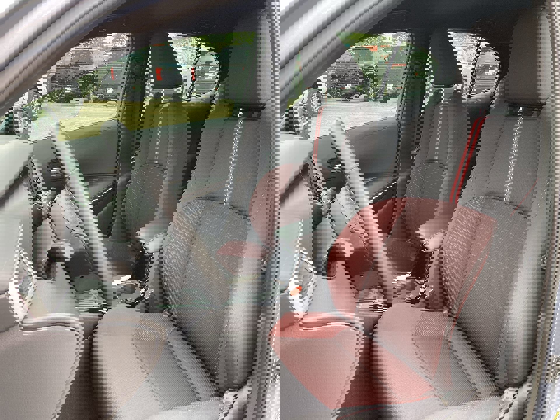 Certified 2025 Toyota Corolla SE FWD image 13