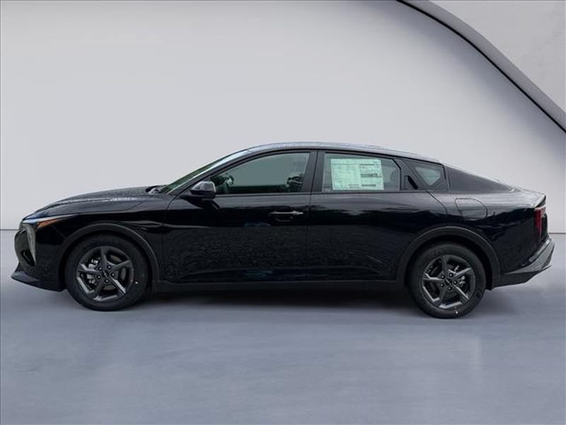 New 2026 Kia K4 FWD image 2