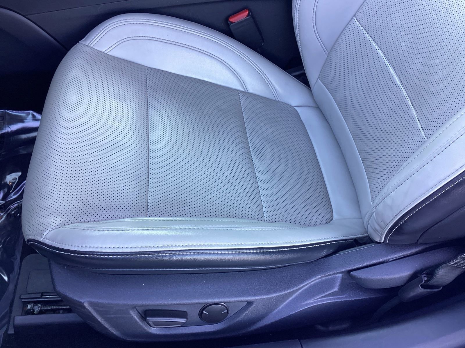 Used 2024 Ford Mustang GT Premium image 12