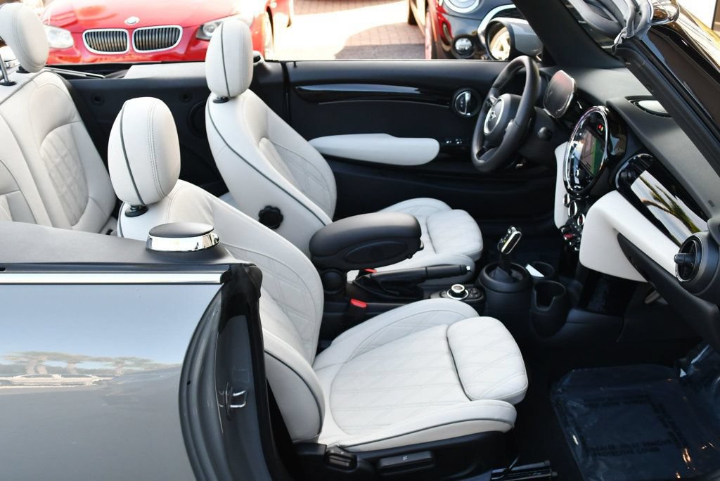 Used 2023 MINI Cooper S w/ Signature Upholstery Package FWD image 62