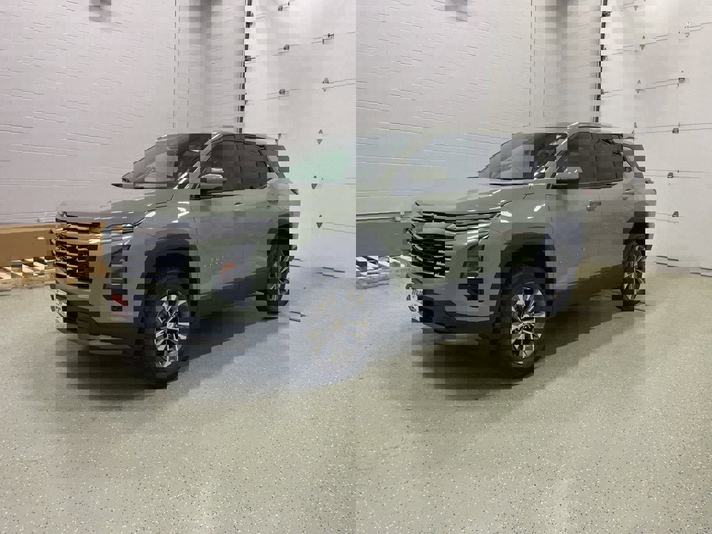 New 2026 Chevrolet Equinox LT w/ Safety and Technology Package image 7