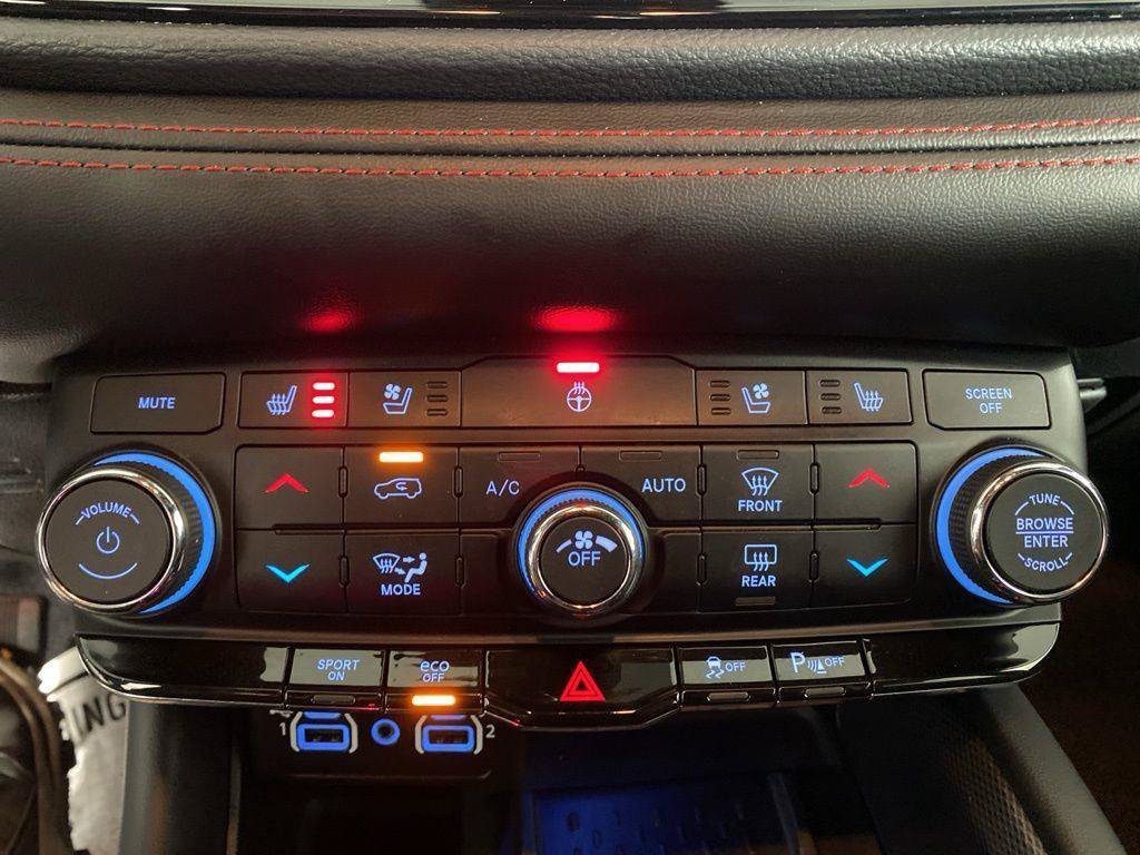 Used 2025 Dodge Durango R/T AWD/4WD image 5
