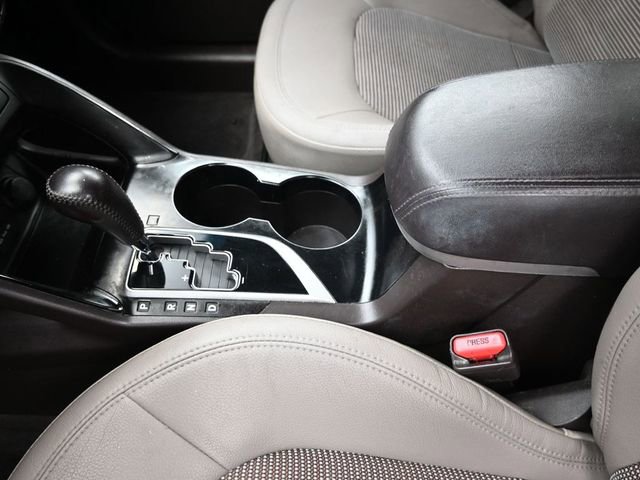 Used 2013 Hyundai Tucson GLS image 17