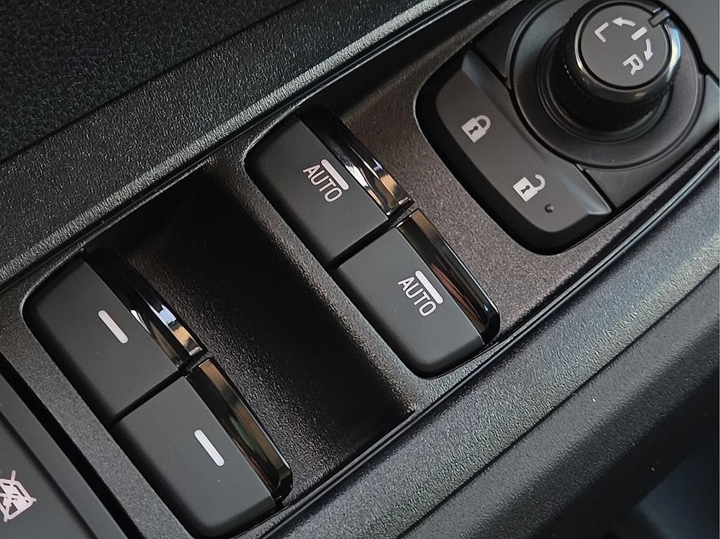 New 2026 Subaru Crosstrek 2.5i AWD/4WD image 18