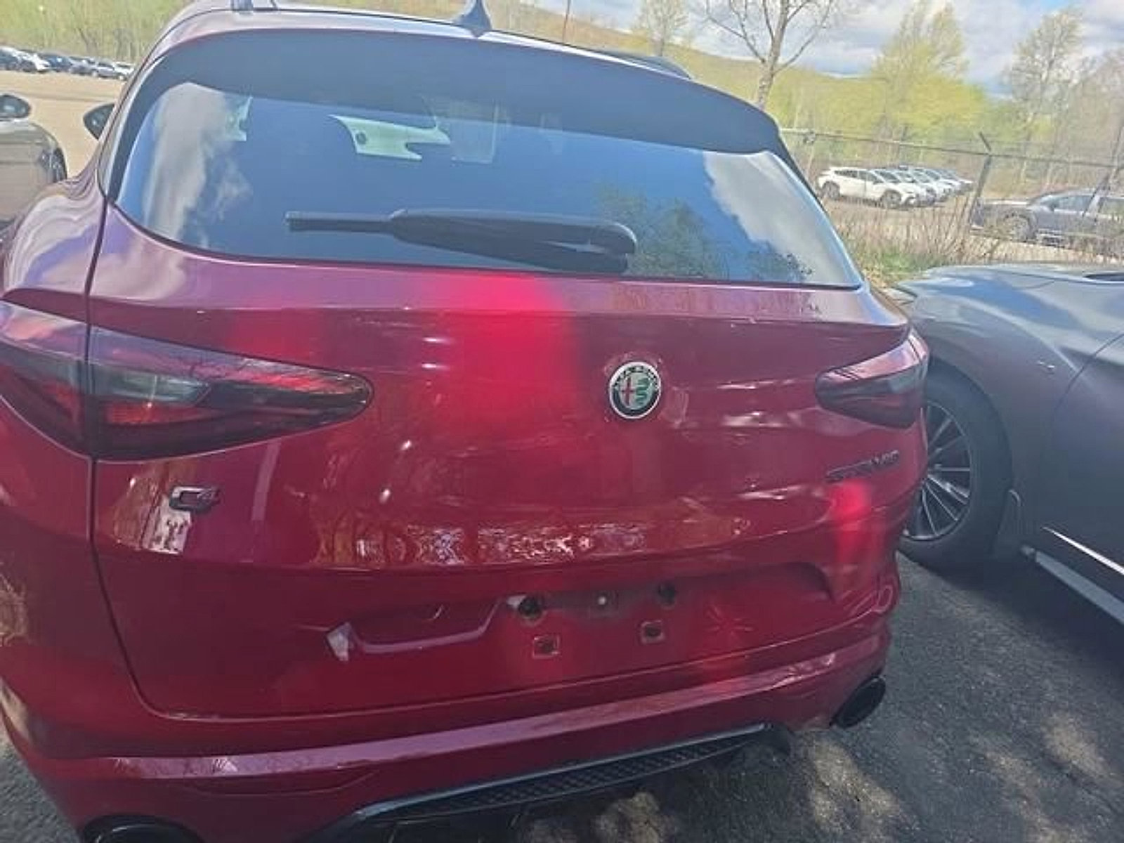 Used 2023 Alfa Romeo Stelvio Estrema image 6