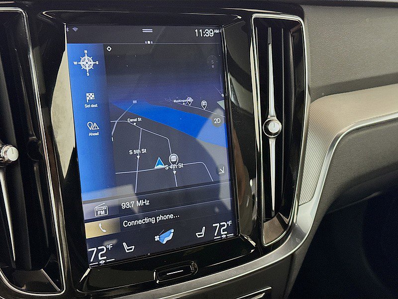 Used 2019 Volvo S60 T5 R-Design image 16