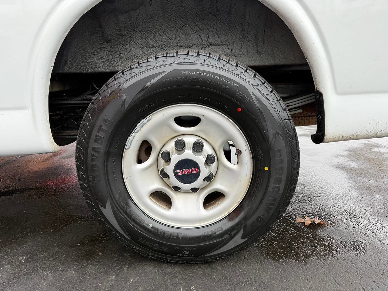 Used 2023 GMC Savana 2500 w/ Driver Convenience Package image 16