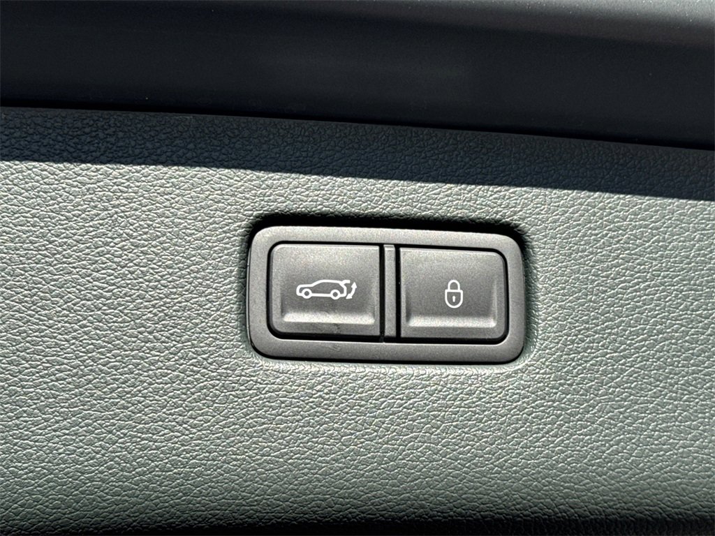 New 2025 Genesis GV80 2.5T Prestige image 19